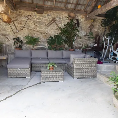 Casa En Pazo Gallego Con Vistas A La Ria